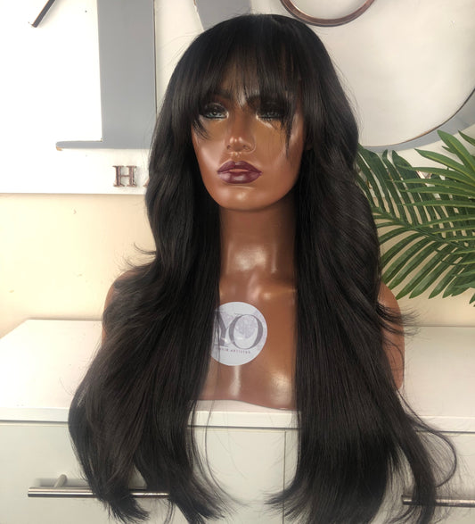 BANGING BRUNETTE image 0